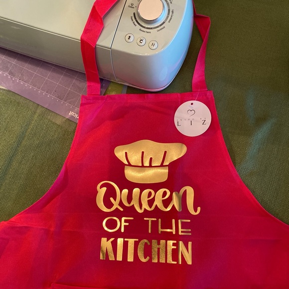 Hand made, hand heat press Aprons. Custom made. Brand new! - Picture 8 of 10